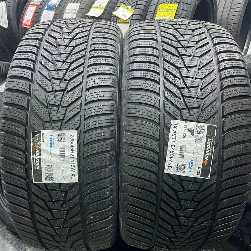 Hankook Winter I'Cept Evo 3 X W330A 285/45 R21 и 315/40 R21 115W