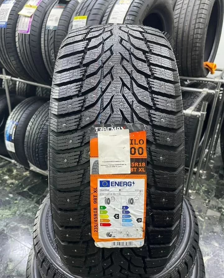 Tracmax X-Privilo S500 235/45 R18 98T XL
