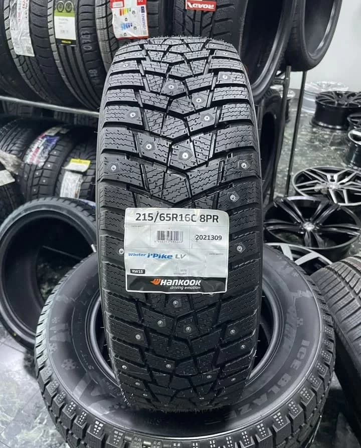 Hankook Winter I'Pike LV RW15 215/65 R16C 109R