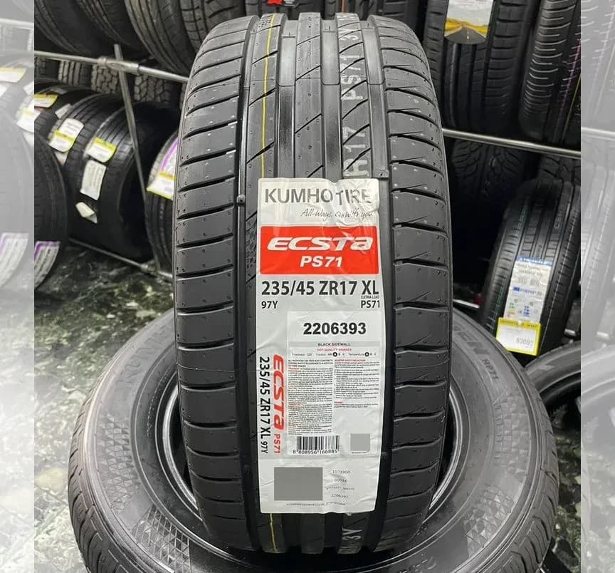 Kumho Ecsta PS71 235/45 R17 97Y