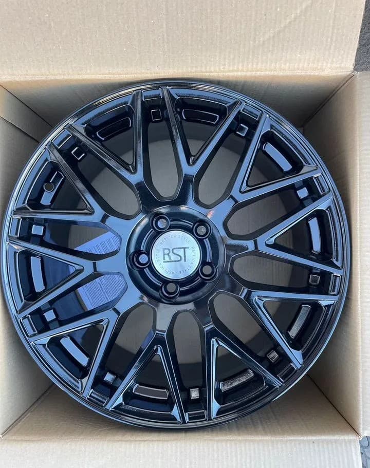 Литые диски RST R157 8×R18 5×112