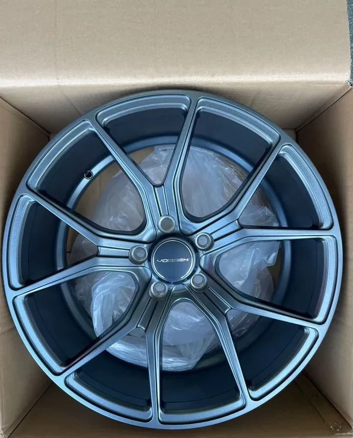 Литые диски Replica VW224 8×R18 5×112