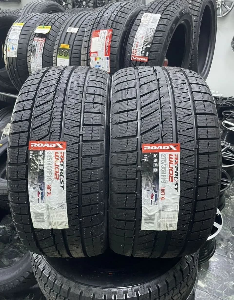 RoadX RX Frost WU02 245/40 R19 и 275/35 R19 100T