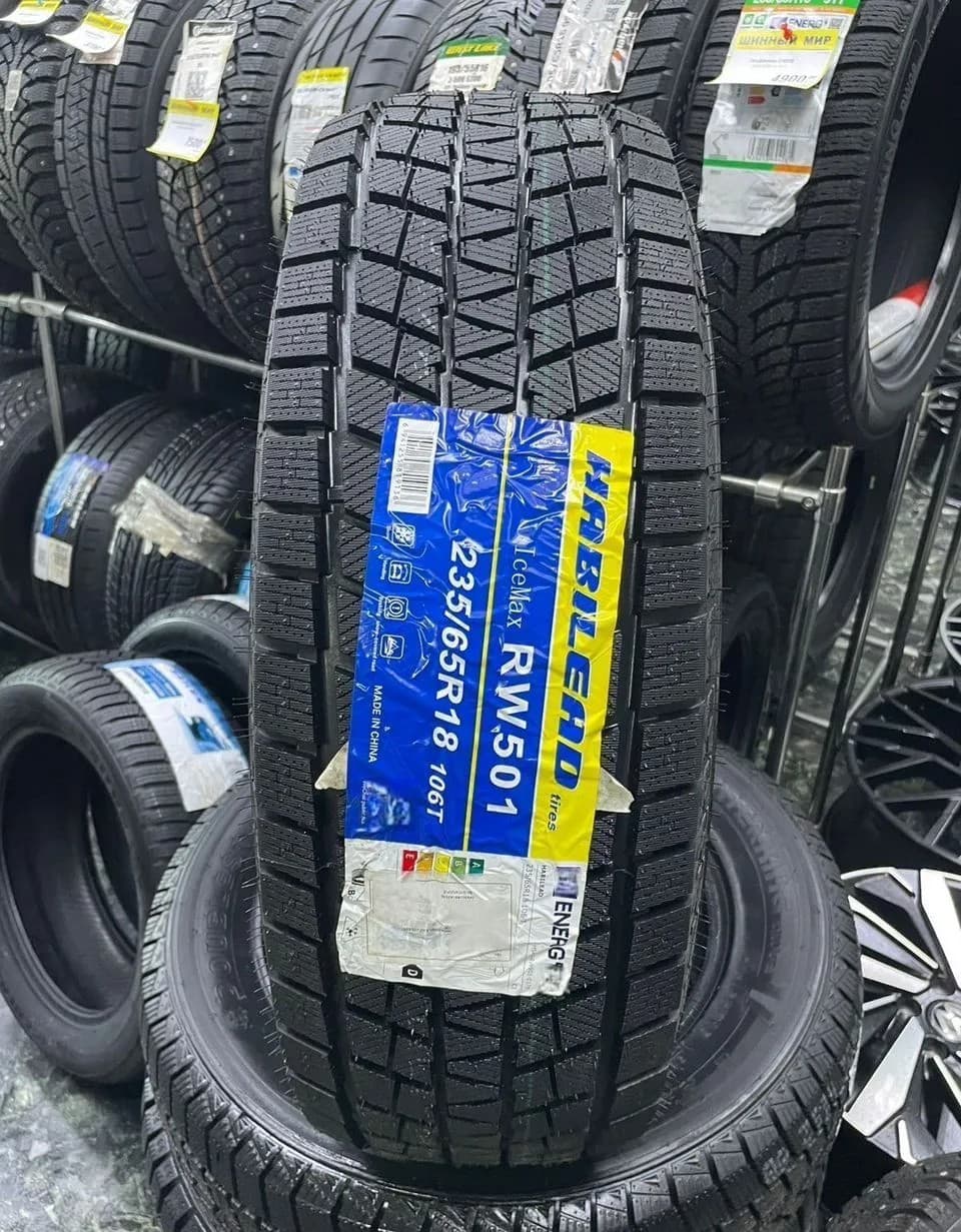 Habilead IceMax RW501 235/65 R18 106T