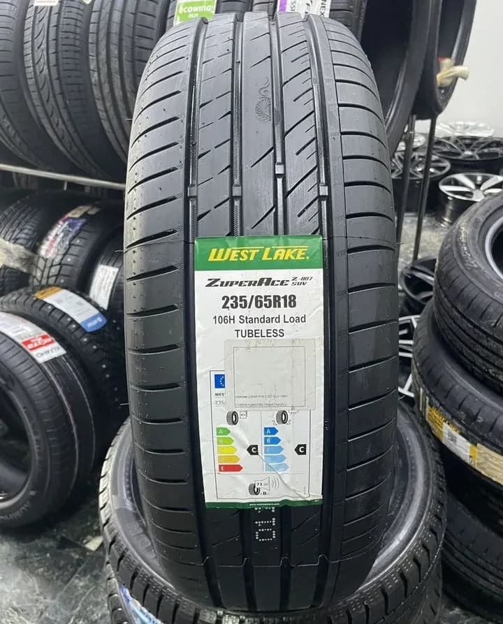 Westlake ZuperAce Z-007 235/65 R18 106H