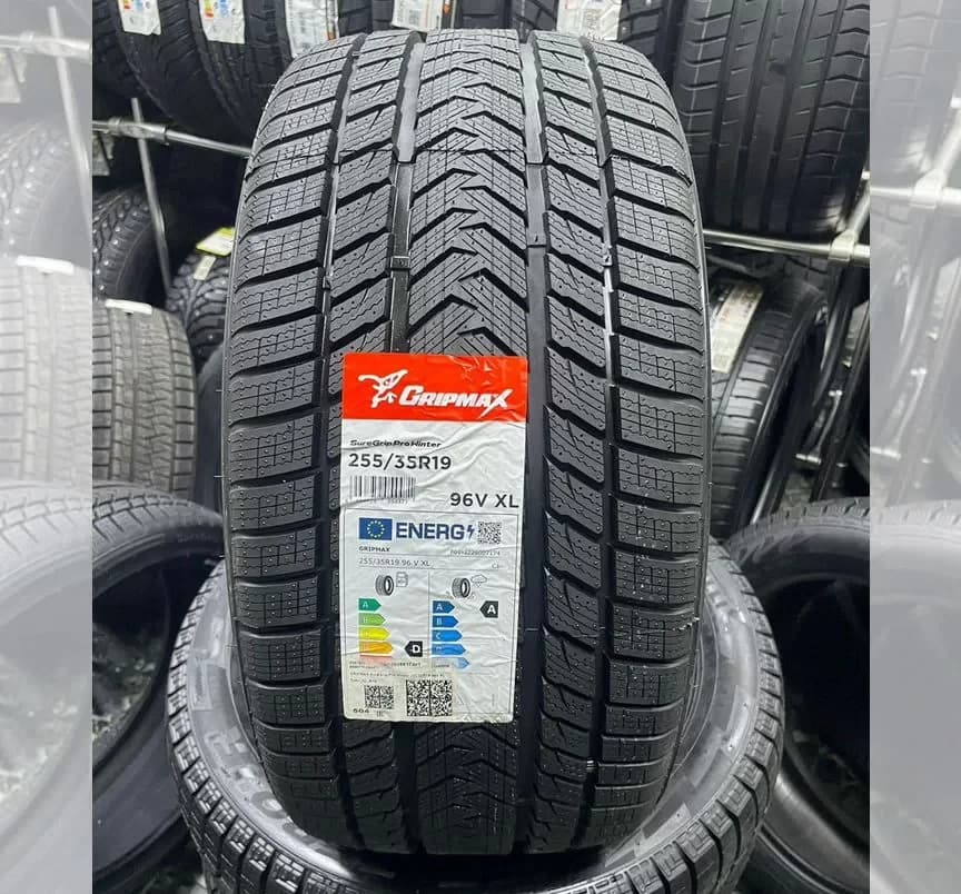 Gripmax SureGrip Pro Winter 255/35 R19 96V XL